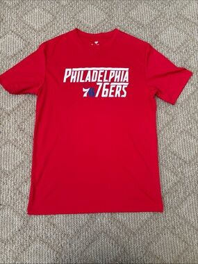 Fanatics Red Philadelphia 76ers Graphic Tee
